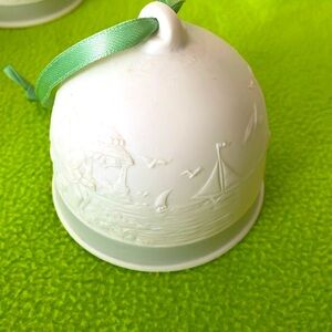 Lladro bell/ornament